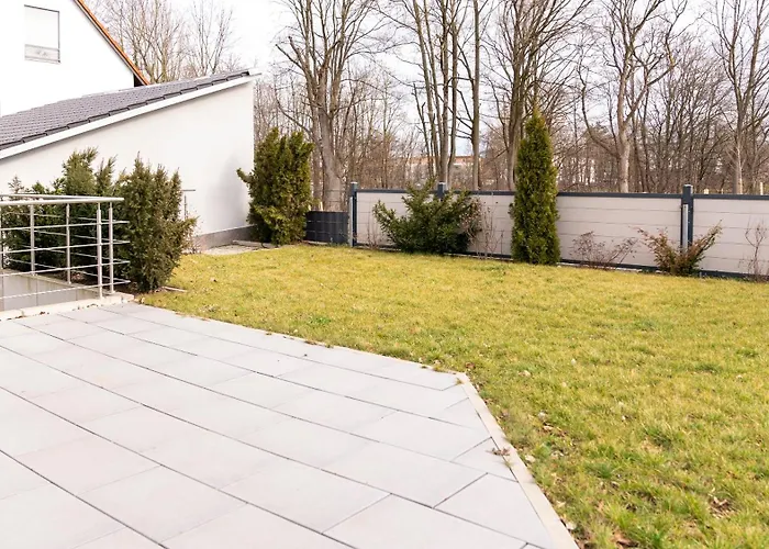 Henrys Sleeping Am Augsburger Eiskanal *